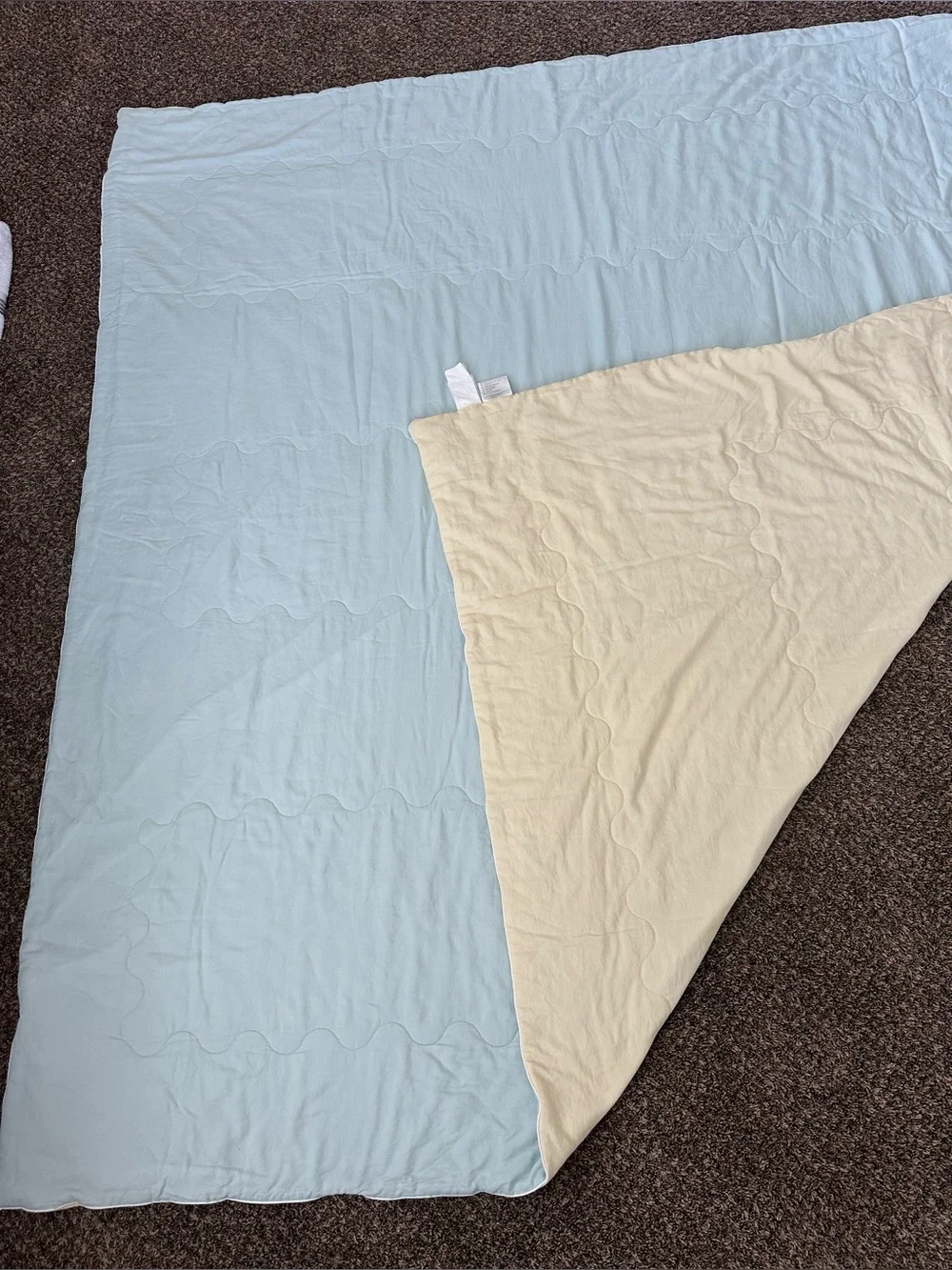 Cooling Comforter Queen Size, Silk Cooling Blanket for Hot Sleepers 90x90”